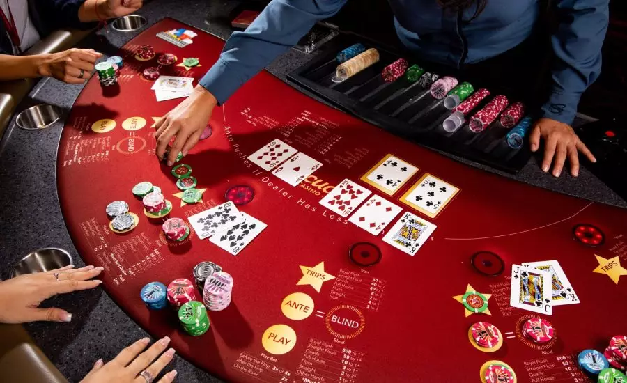 撲克與棋牌遊戲